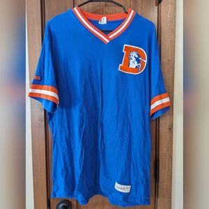 Mitchell & Ness: Vintage Broncos Tee